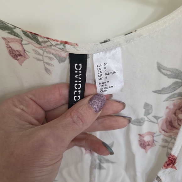 Floral V-Neck Summer Dress - White with Pink Rose Print - Picture 2 of 7